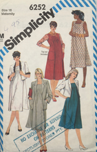 Load image into Gallery viewer, 1984  Vintage Sewing Pattern: Simplicity 6252
