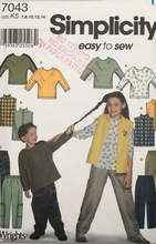 Load image into Gallery viewer, 2001 Sewing Pattern: Simplicity 7043
