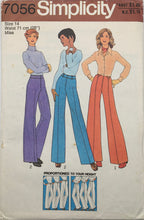 Load image into Gallery viewer, 1975 Vintage Sewing Pattern: Simplicity 7056
