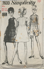 Load image into Gallery viewer, 1968 Vintage Sewing Pattern: Simplicity 7633
