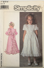 Load image into Gallery viewer, 1987  Vintage Sewing Pattern: Simplicity 7982
