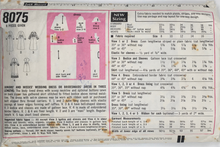 Load image into Gallery viewer, 1969 Vintage Sewing Pattern: Simplicity 8075
