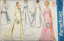 Load image into Gallery viewer, 1971 Vintage Sewing Pattern: Simplicity 8317
