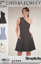 Load image into Gallery viewer, 2017 Sewing Pattern: Simplicity 8380
