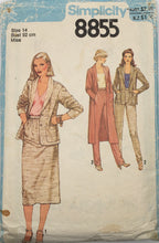 Load image into Gallery viewer, 1979 Vintage Sewing Pattern: Simplicity 8855
