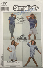 Load image into Gallery viewer, 1989  Vintage Sewing Pattern: Simplicity 9112
