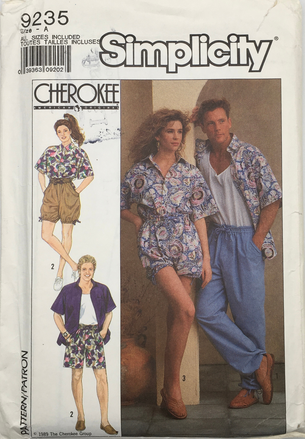 1989  Vintage Sewing Pattern: Simplicity 9235