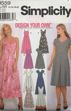 Load image into Gallery viewer, 2001 Sewing Pattern: Simplicity 9559
