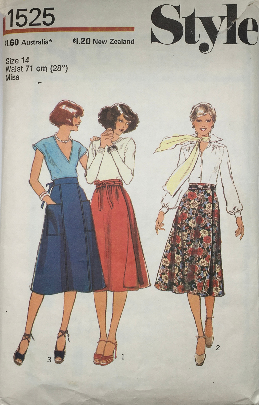 1977 Vintage Sewing Pattern: Style 1525