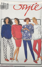 Load image into Gallery viewer, 1991 Vintage Sewing Pattern: Style 1918
