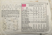 Load image into Gallery viewer, 1969 Vintage Sewing Pattern: Style 2233
