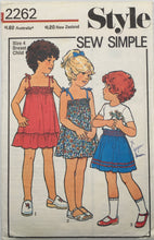 Load image into Gallery viewer, 1978 Vintage Sewing Pattern: Style 2262
