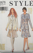 Load image into Gallery viewer, 1995 Vintage Sewing Pattern: Style 2676
