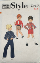 Load image into Gallery viewer, 1970 Vintage Sewing Pattern: Style 2926
