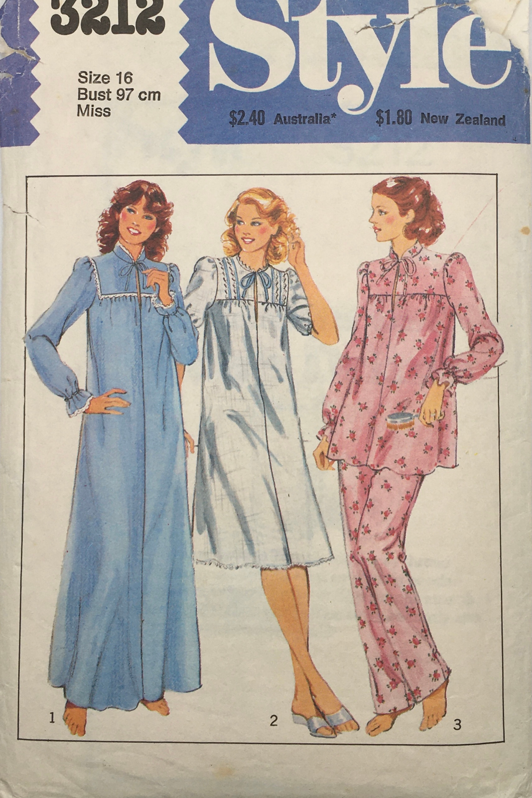 1981 Vintage Sewing Pattern: Style 3212