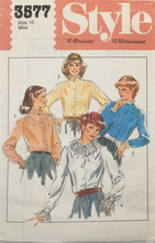 Load image into Gallery viewer, 1981 Vintage Sewing Pattern: Style 3577
