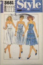 Load image into Gallery viewer, 1983 Vintage Sewing Pattern: Style 3681
