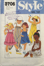 Load image into Gallery viewer, 1982 Vintage Sewing Pattern: Style 3706
