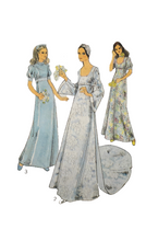 Load image into Gallery viewer, 1972 Vintage Sewing Pattern: Style 3727
