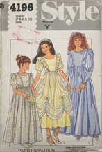 Load image into Gallery viewer, 1984 Vintage Sewing Pattern: Style 4196
