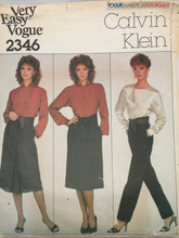 Load image into Gallery viewer, 1979 Vintage Sewing Pattern: Vogue  2346
