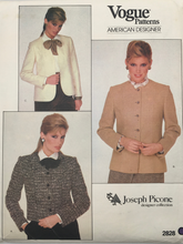 Load image into Gallery viewer, 1983 Vintage Sewing Pattern: Vogue  2828
