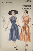 Load image into Gallery viewer, 1950&#39;s Sewing Pattern: Vogue 7052
