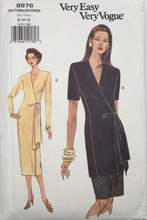 Load image into Gallery viewer, 1994 Vintage Sewing Pattern: Vogue 8976
