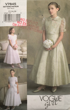 Load image into Gallery viewer, 2004 Sewing Pattern: Vogue  V7845
