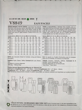 Load image into Gallery viewer, 2012 Sewing Pattern: Vogue  V8849
